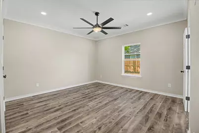 509 Milam Street, Hearne, TX 77859 - Photo 9