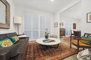 10 S Briar Hollow Ln, Houston, TX 77027 - Photo 15