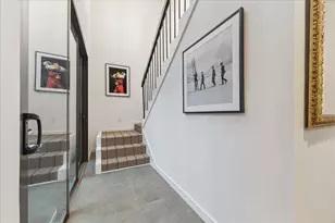 10 S Briar Hollow Ln, Houston, TX 77027 - Photo 3