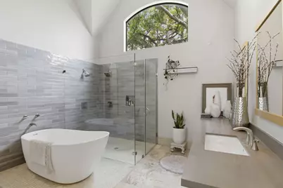 4057 Breakwood Drive, Houston, TX 77025 - Photo 9