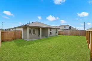 14515 Rain Tree Dr, Baytown, TX 77523 - Photo 37