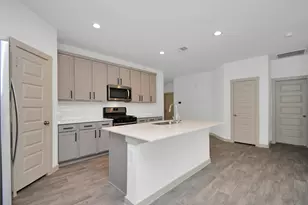 14515 Rain Tree Dr, Baytown, TX 77523 - Photo 11