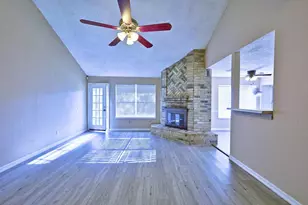 9127 Kirkleigh St, Spring, TX 77379 - Photo 3