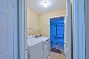 9127 Kirkleigh St, Spring, TX 77379 - Photo 19