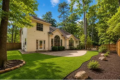 11 Alden Glen Court, The Woodlands, TX 77382 - Photo 29