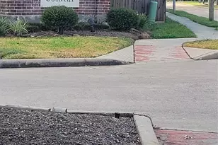 9114 Ketchwood Dr, Houston, TX 77099 - Photo 7