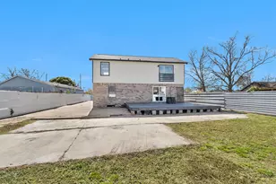 2601 Creston Dr, Houston, TX 77026 - Photo 25