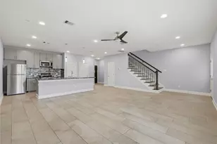 8419 Observatory St, Houston, TX 77088 - Photo 7