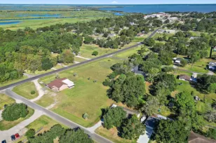 407 Lazy Ln, Anahuac, TX 77514 - Photo 25