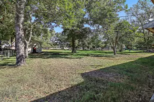 407 Lazy Ln, Anahuac, TX 77514 - Photo 23