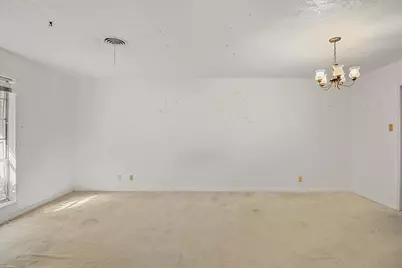 407 Lazy Lane, Anahuac, TX 77514 - Photo 5