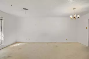 407 Lazy Ln, Anahuac, TX 77514 - Photo 5