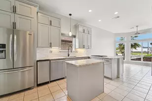 305 Harbor Cir, Montgomery, TX 77356 - Photo 13