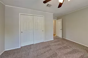 3918 Forest Village Dr, Houston, TX 77339 - Photo 17