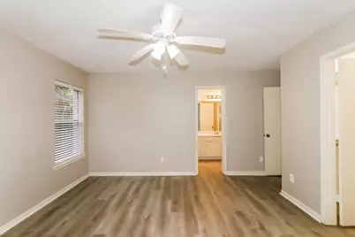 4635 Linden Place, Pearland, TX 77584 - Photo 11