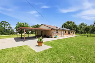 24532 County Rd 332, Sweeny, TX 77480 - Photo 23