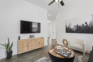 1147 Village Falls Drive, Missouri City, TX 77459 - Photo 15