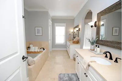 1030 W 16th Street, Houston, TX 77008 - Photo 19