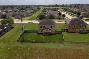 2102 Red Cedar Trail, Rosenberg, TX 77471 - Photo 3