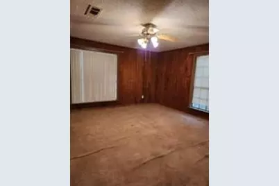 2200 Golden Avenue, Bay City, TX 77414 - Photo 9