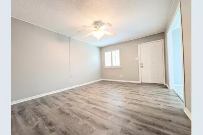 12027 Greenwood Forest Drive #B, Houston, TX 77066 - Photo 7