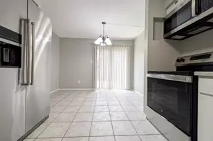 12027 Greenwood Forest Dr, Houston, TX 77066 - Photo 9
