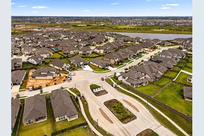 8711 Harbor Pines Drive, Cypress, TX 77433 - Photo 3