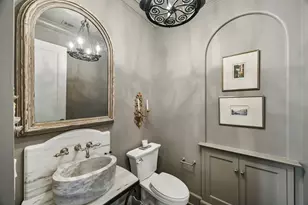 33 E Broad Oaks Dr, Houston, TX 77056 - Photo 29