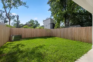 8016 Willow St, Houston, TX 77088 - Photo 21