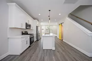 8016 Willow St, Houston, TX 77088 - Photo 9