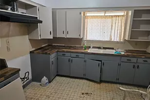 305 Helen Dr, Deer Park, TX 77536 - Photo 7