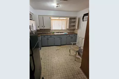 305 Helen Drive, Deer Park, TX 77536 - Photo 5