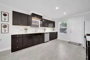 2610 W Holcombe Blvd, Houston, TX 77025 - Photo 11