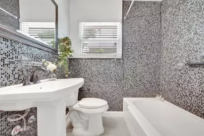 2610 W Holcombe Boulevard, Houston, TX 77025 - Photo 15