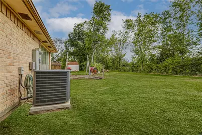 7006 River Bluff Drive, Houston, TX 77085 - Photo 31