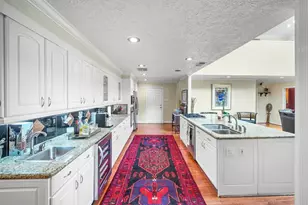 1327 Ashland St, Houston, TX 77008 - Photo 15
