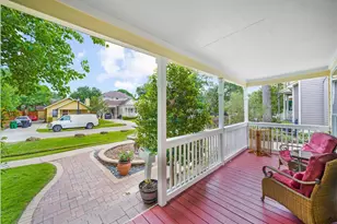 1327 Ashland St, Houston, TX 77008 - Photo 3
