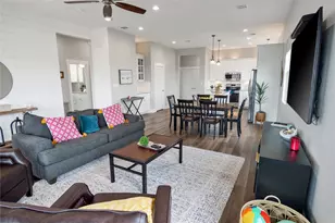 804 1/2 W Johnson Crawford Circle, Port Bolivar, TX 77650 - Photo 7