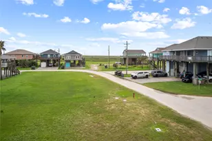 804 1/2 W Johnson Crawford Circle, Port Bolivar, TX 77650 - Photo 41