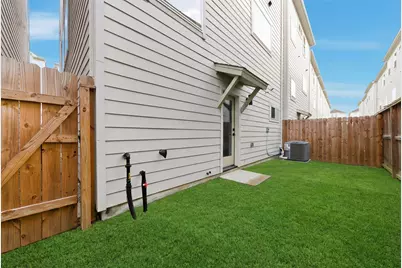 8317 Brecha Lane, Houston, TX 77055 - Photo 13