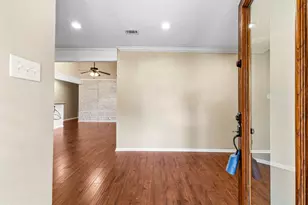 4330 Shady Springs Dr, Seabrook, TX 77586 - Photo 11