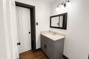 10211 Sugar Branch Dr, Houston, TX 77036 - Photo 5