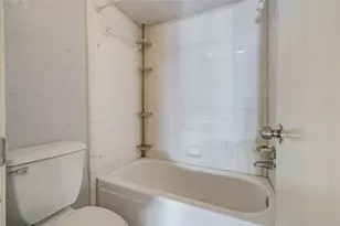 5618 Easthampton Dr, Houston, TX 77039 - Photo 15