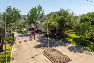 2926 Meadowglen Cove, Houston, TX 77082 - Photo 41