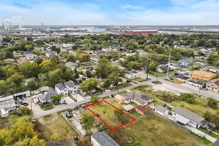 417 Delaware St, Houston, TX 77029 - Photo 1