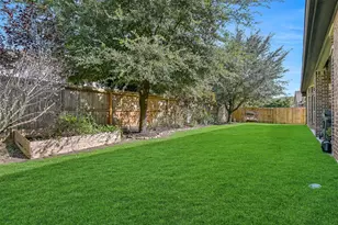 1017 Bolivar Point Ln, Friendswood, TX 77546 - Photo 33