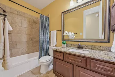 1017 Bolivar Point Lane, Friendswood, TX 77546 - Photo 23