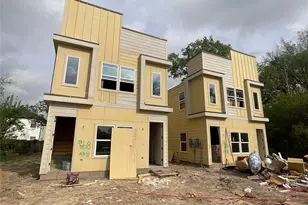 966 South Ln, Houston, TX 77088 - Photo 5