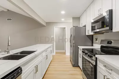 11742 N Willow Circle, Houston, TX 77071 - Photo 7
