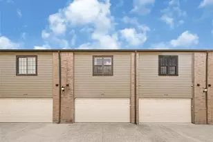 9800 Pagewood Ln, Houston, TX 77042 - Photo 29